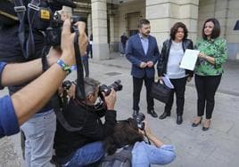 La Audiencia de Sevilla ordena procesar a dos exalcaldes socialistas de Huévar del Aljarafe por la compra de votos