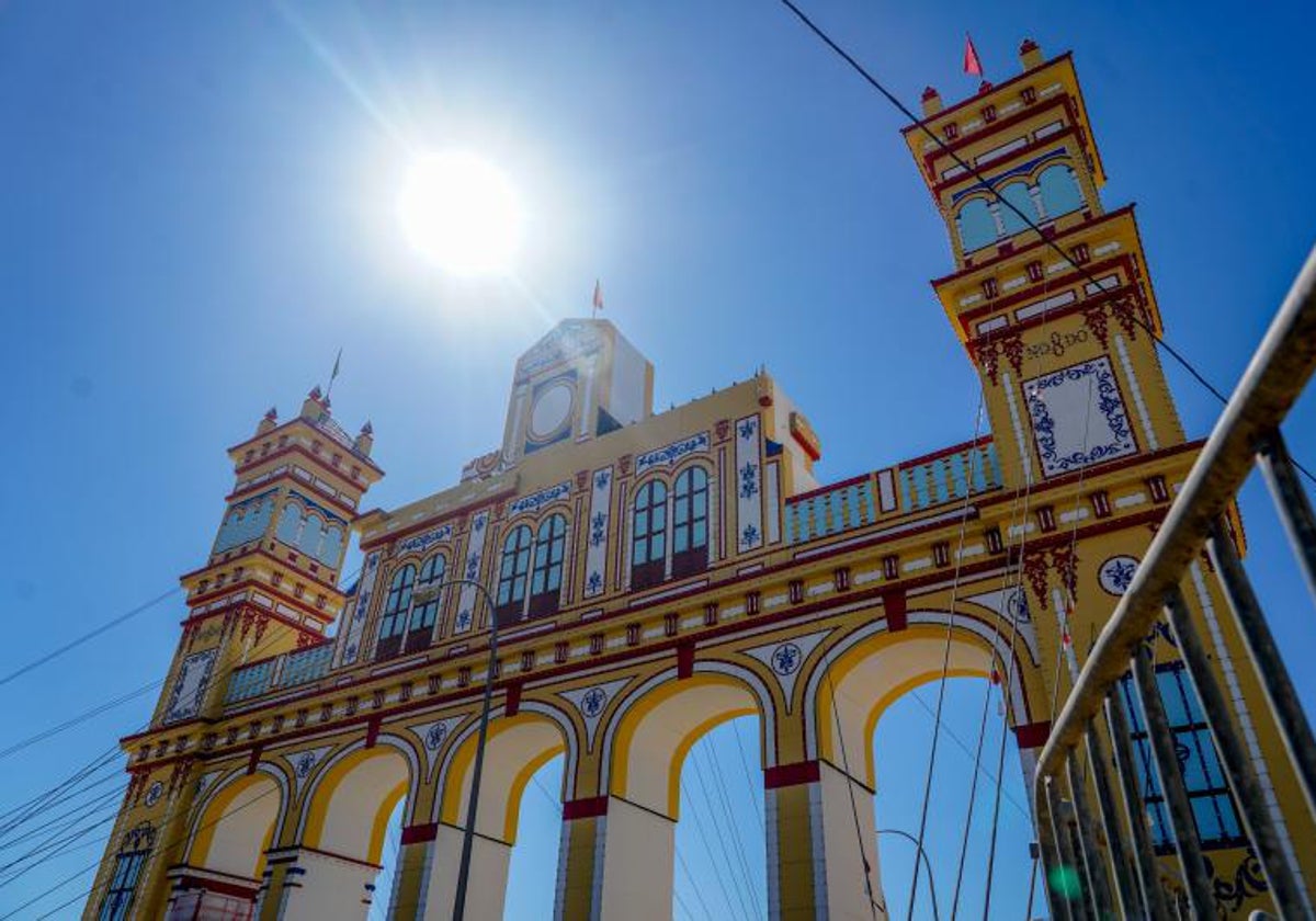 La portada de la Feria de Abril de Sevilla de 2023
