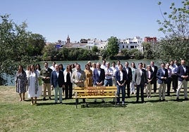 José Luis Sanz presenta una lista muy renovada para aspirar a ser alcalde de Sevilla