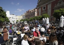 Clientes contra el acoso a las cervecerías históricas de Sevilla