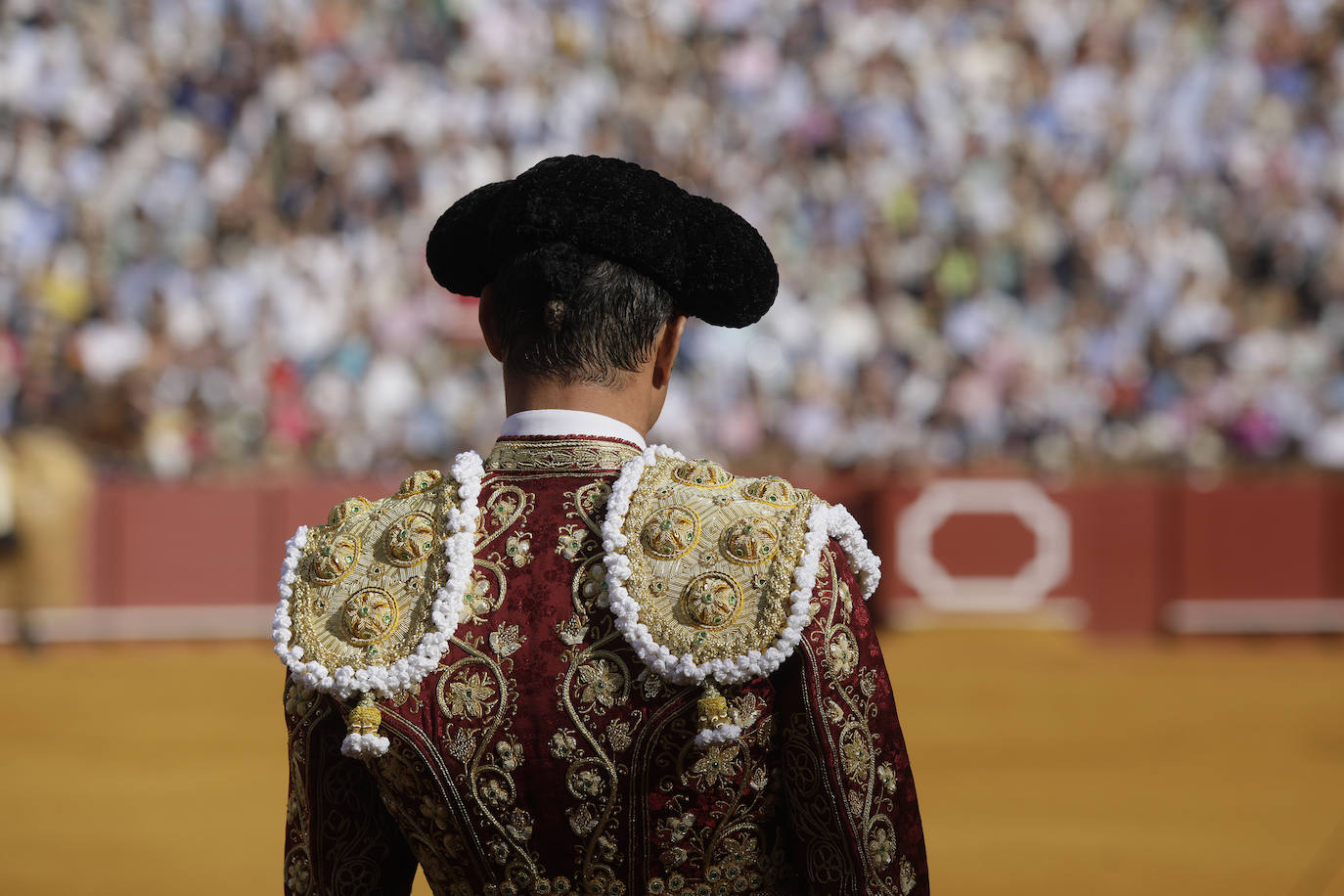 Detalles de la plaza de toros de Sevilla durante la corrida de Núñez del Cuvillo