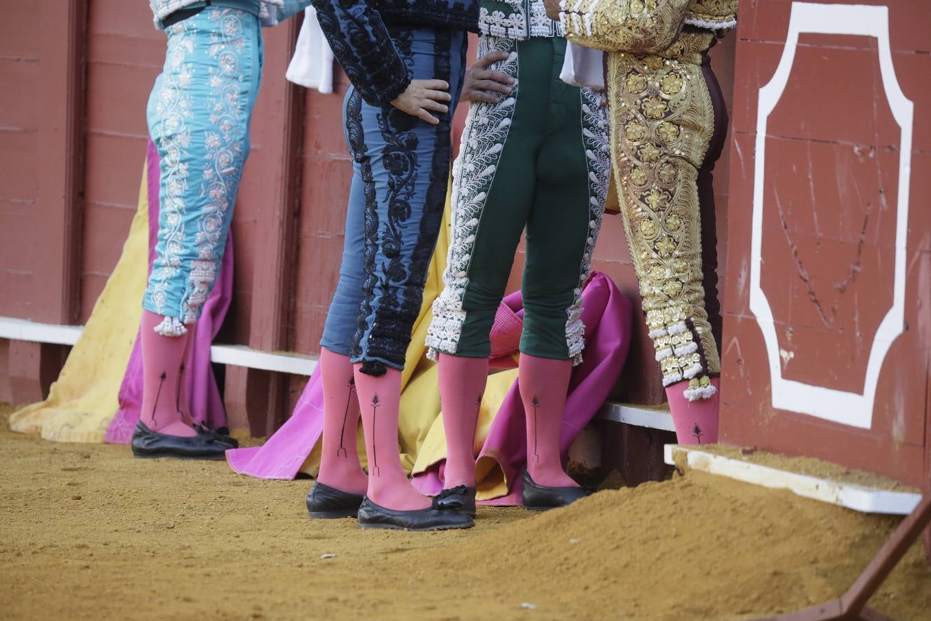 Detalles de la plaza de toros de Sevilla durante la corrida de Victorino Martín