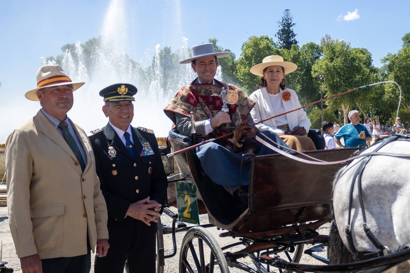 Entrega de trofeos del Campeonato Internacional de Enganches de Tradición en Sevilla