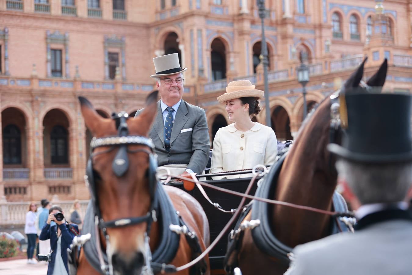 Participantes en el XI Campeonato Internacional de Enganches de Tradición (CIAT) y la Copa de Naciones, en la Plaza de España