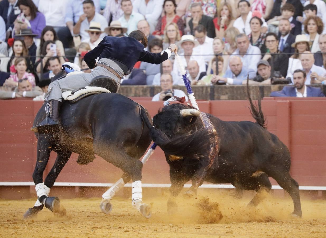 Domingo triunfal de Guillermo Hermoso de Mendoza en la plaza de toros de Sevilla