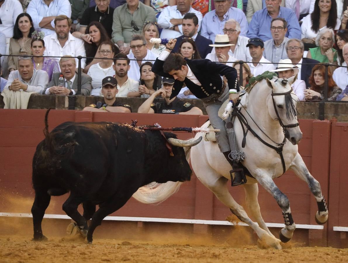 Domingo triunfal de Guillermo Hermoso de Mendoza en la plaza de toros de Sevilla