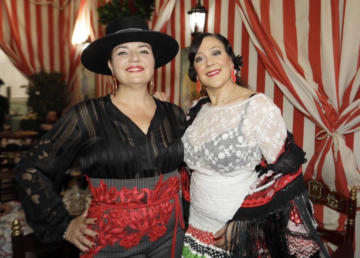 Recepción del Ayuntamiento en la caseta municipal