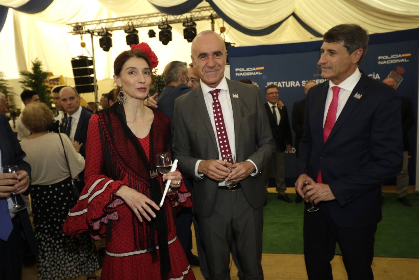 La ministra de Justicia, Pilar Llop, ha acudido a la recepción en la caseta de la Policía Nacional