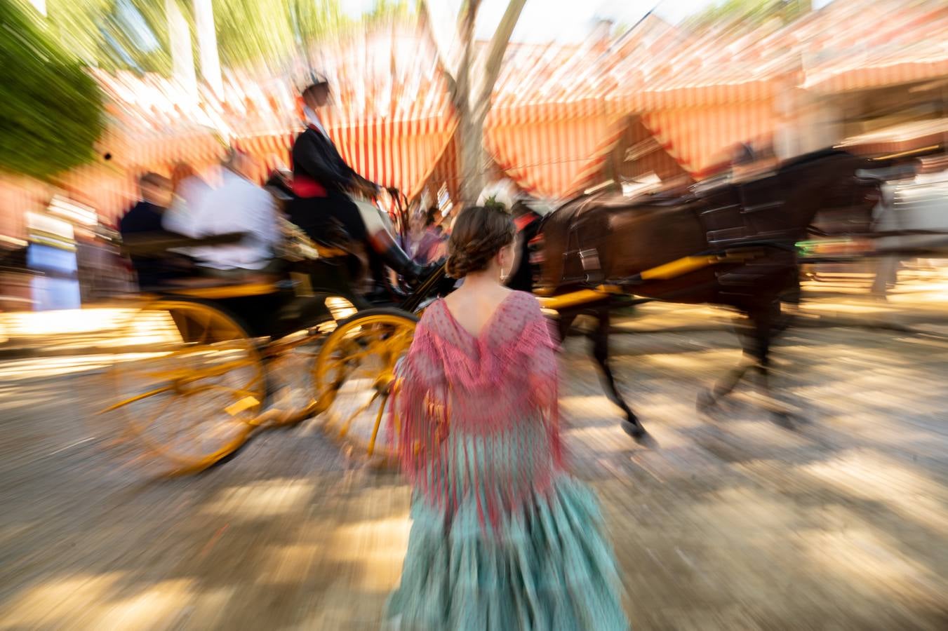 Multitudinaria jornada de Feria, previa al festivo