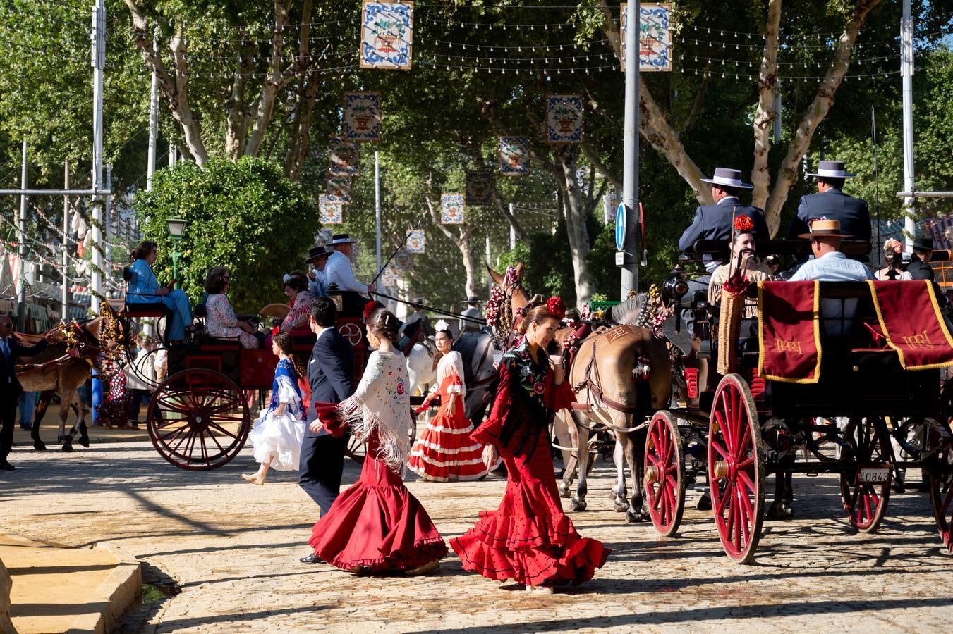 Multitudinaria jornada de Feria, previa al festivo