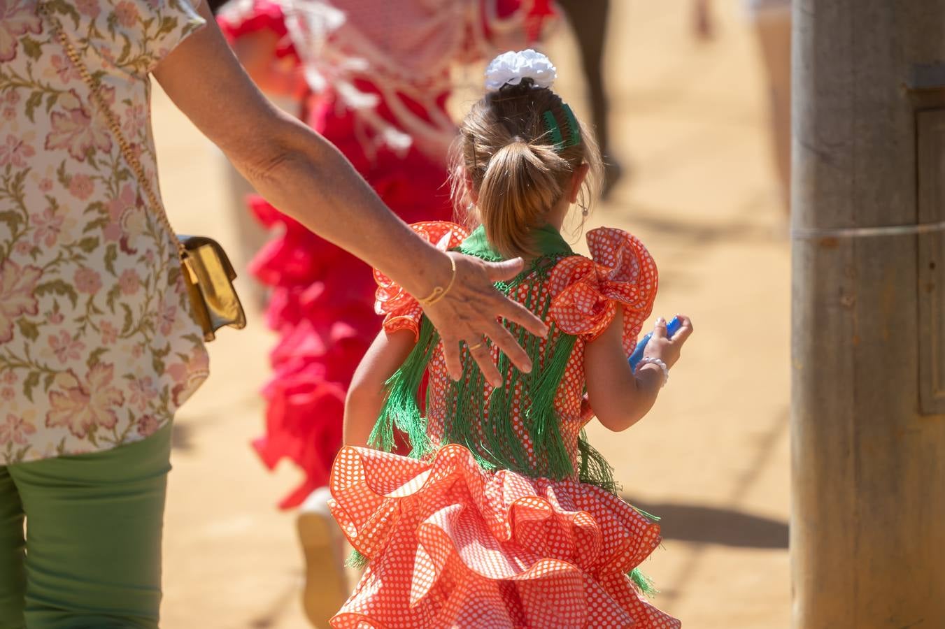 Multitudinaria jornada de Feria, previa al festivo