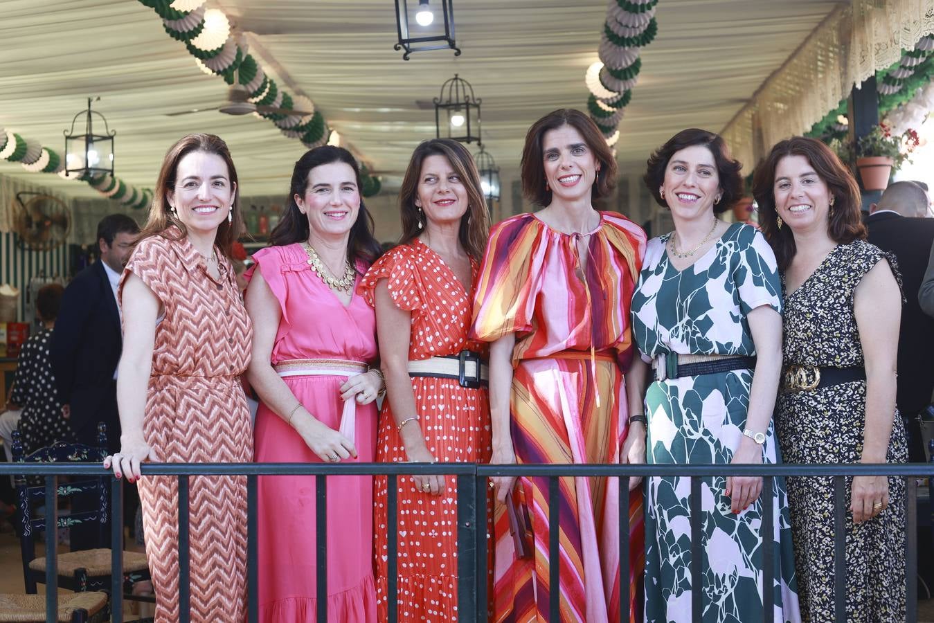 Elena Pacheco, Mercedes Mendoza, Marí­a Lojendio, Rocí­o Ybarra y Macarena y María León