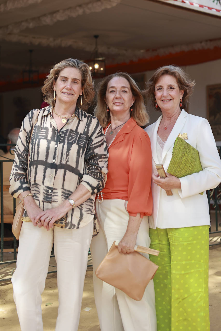 Carmen Mora-Figueroa, Charo Lora y Condesa de Gálvez