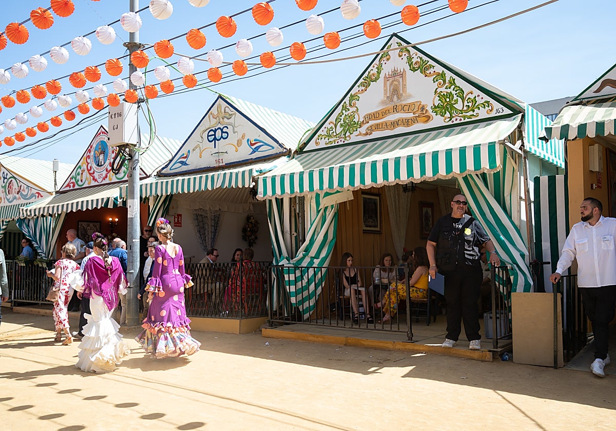 El real de la Feria estuvo ayer casi vacío durante las horas centrales del día