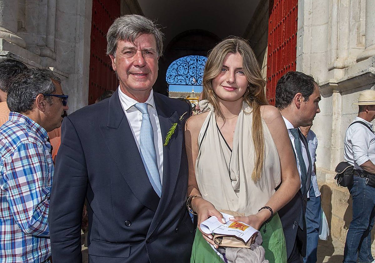 Cayetano Martínez de Irujo y Fitz-James Stuart y Amina Martínez de Irujo y Casanova