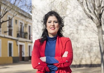 Eva Díaz Pérez: «Sevilla es una obsesión mía. Me apasiona la fuerza literaria que tiene la ciudad»