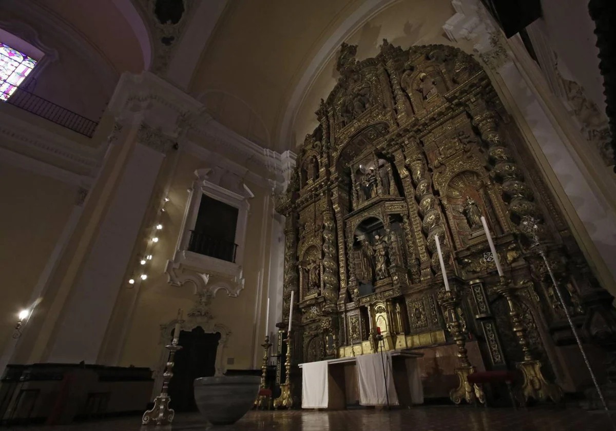 Altar mayor de la parroquia de San Jacinto