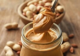 Alerta alimentaria: Sanidad ordena la retirada de una conocida mantequilla de cacahuete
