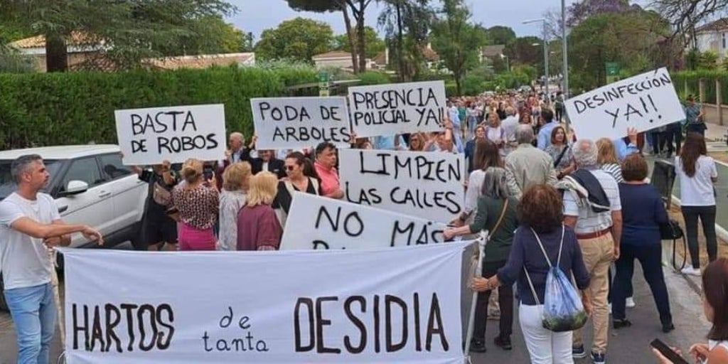 Unos 300 vecinos de Simón Verde de 60 urbanizaciones de Mairena y ...
