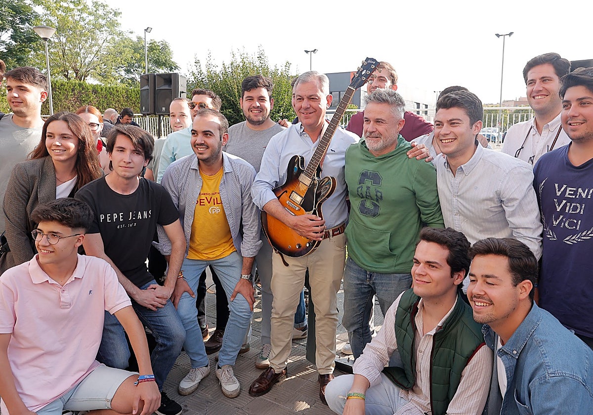 José Luis Sanz, en la tarde de este miércoles, en un acto con los jóvenes en Sevilla Este