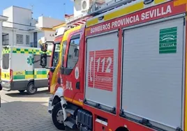 Un hombre de 77 años evacuado al hospital tras un incendio en San Juan de Aznalfarache