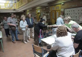 La participación en las elecciones municipales Sevilla 2023 a las 18.00 horas alcanza el 48,53%