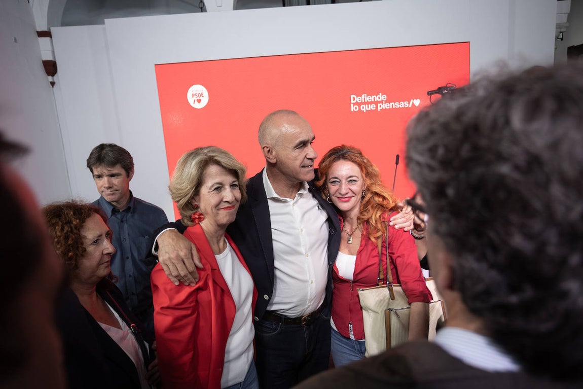 La noche electoral en la sede del PSOE, ubicada en la calle San Vicente