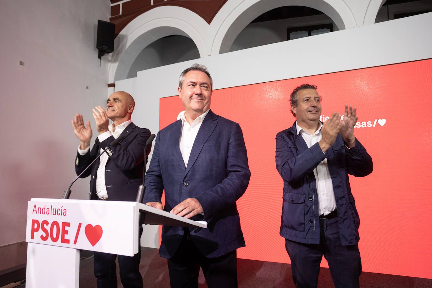 La noche electoral en la sede del PSOE, ubicada en la calle San Vicente