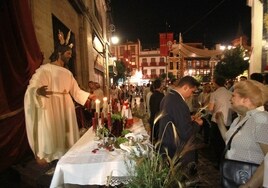 Cómo apuntarte a las visitas guiadas a los altares, balcones y escaparates del Corpus de Sevilla