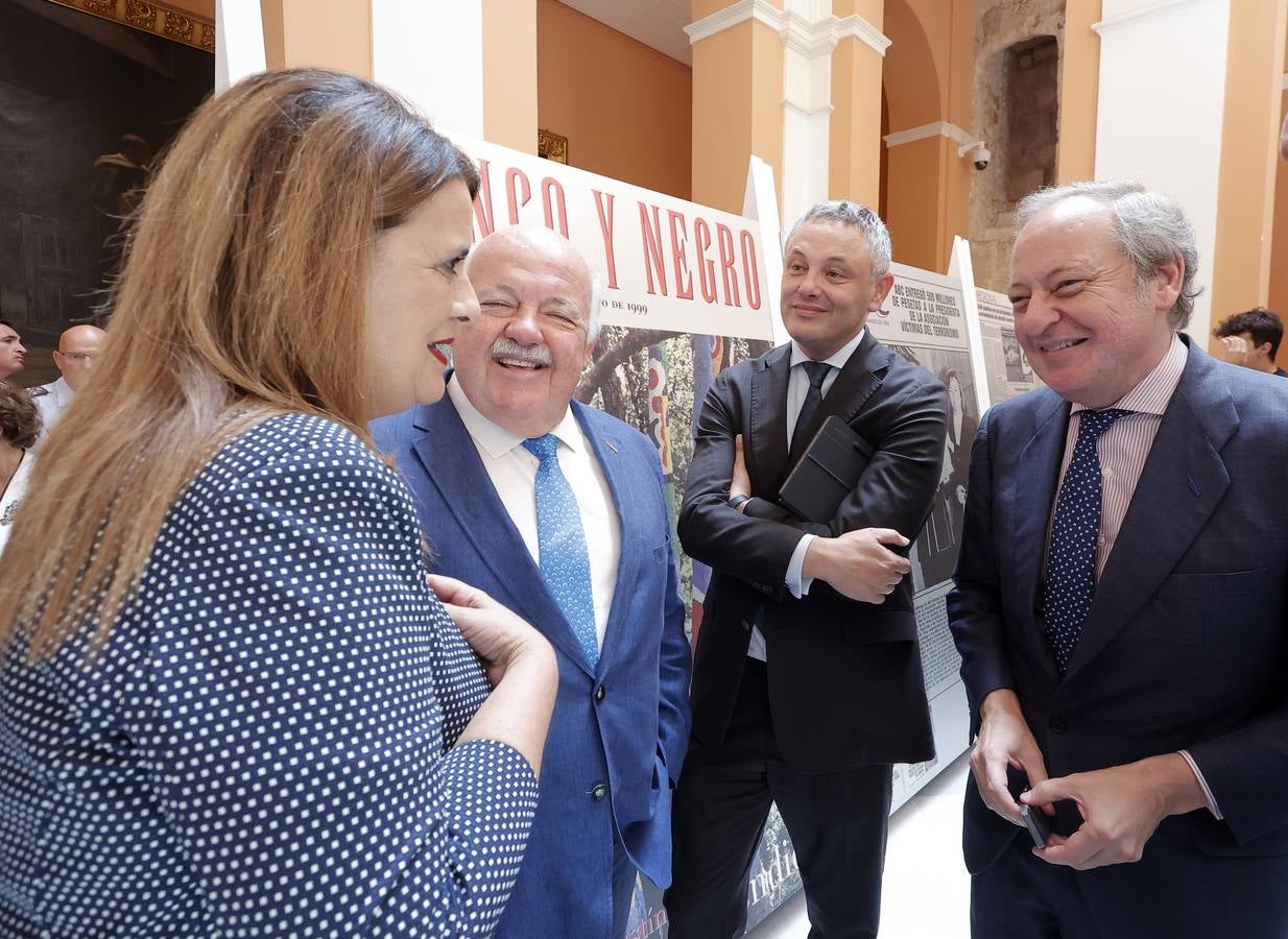 Inauguración de la muestra  'El terror a portada. 60 años del terrorismo en España a través de la prensa' en el Ayuntamiento de Sevilla