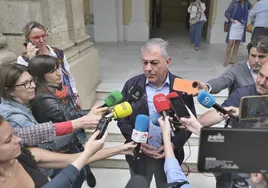 José Luis Sanz termina más de 600 días de carrera electoral con el reto de «mejorar» los servicios públicos en Sevilla