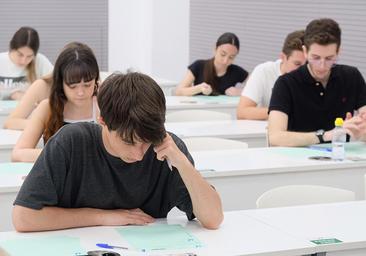 Llegó la hora de la verdad: la Selectividad comienza este martes en Sevilla con el examen de Lengua