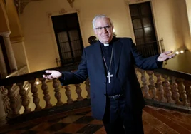 Monseñor Saiz Meneses: «El Papa me ha dicho que le gustaría venir al Congreso de Hermandades de Sevilla»