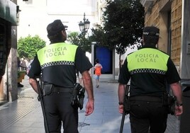 Detenida una mujer en Bormujos por intentar clavarle un cuchillo de 22 centímetros de hoja a un policía local