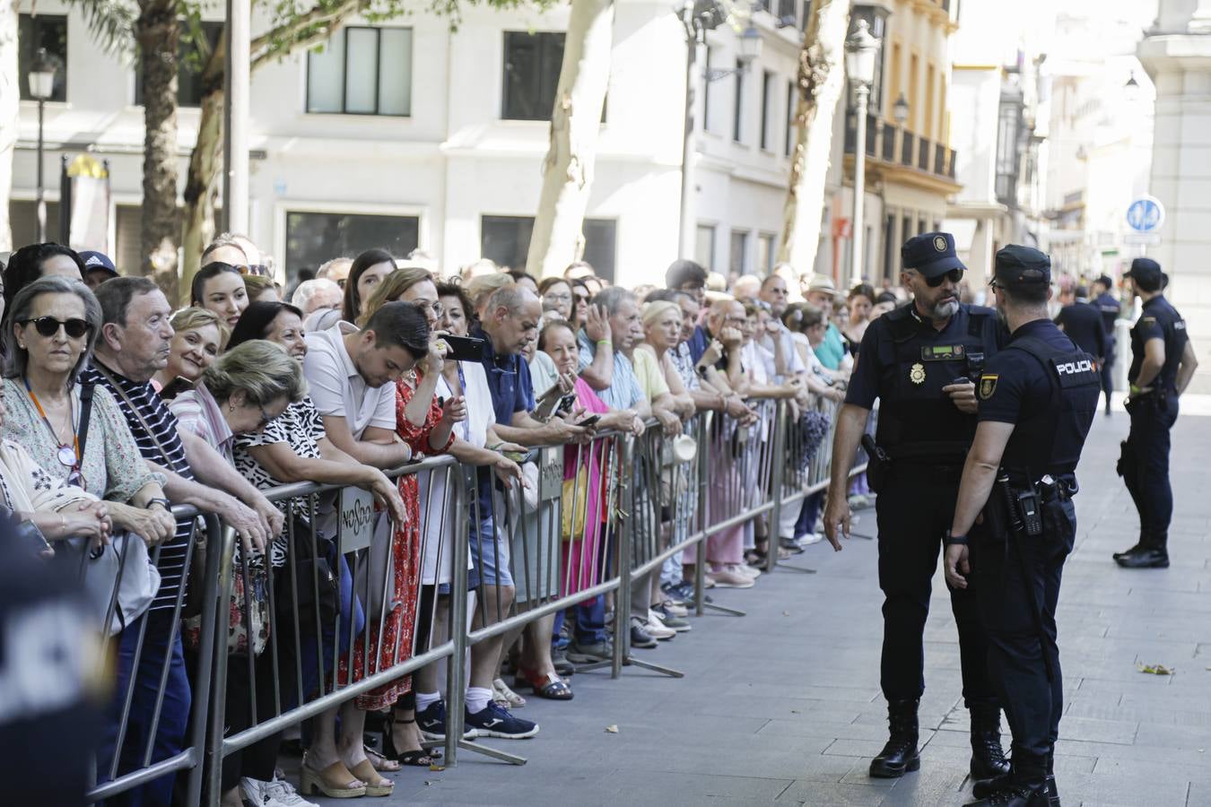 El Rey Felipe VI recibe en el Ayuntamiento de Sevilla el IX Premio contra el Terrorismo Alberto Jiménez-Becerril