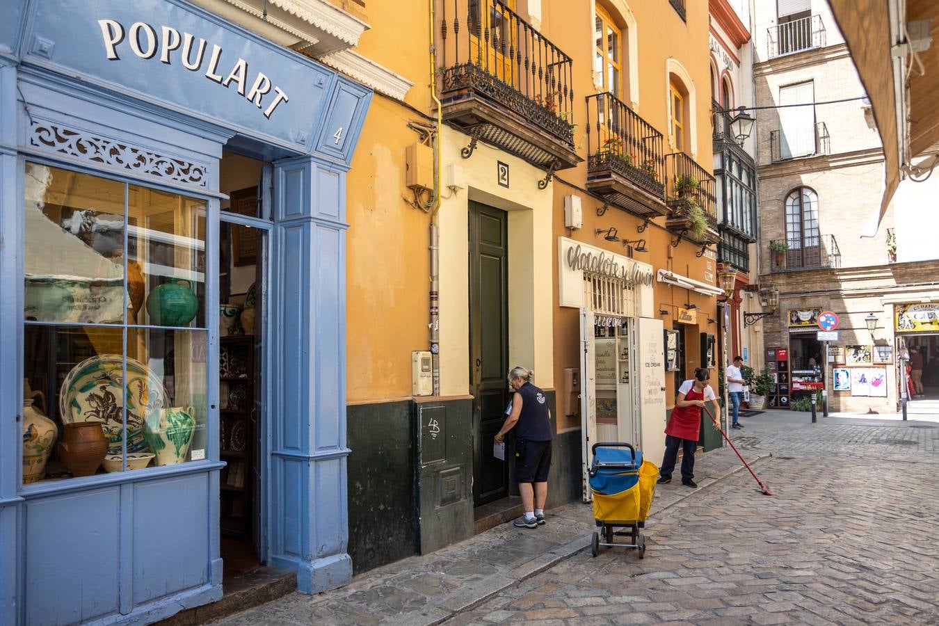 Ambiente del barrio de Santa Cruz