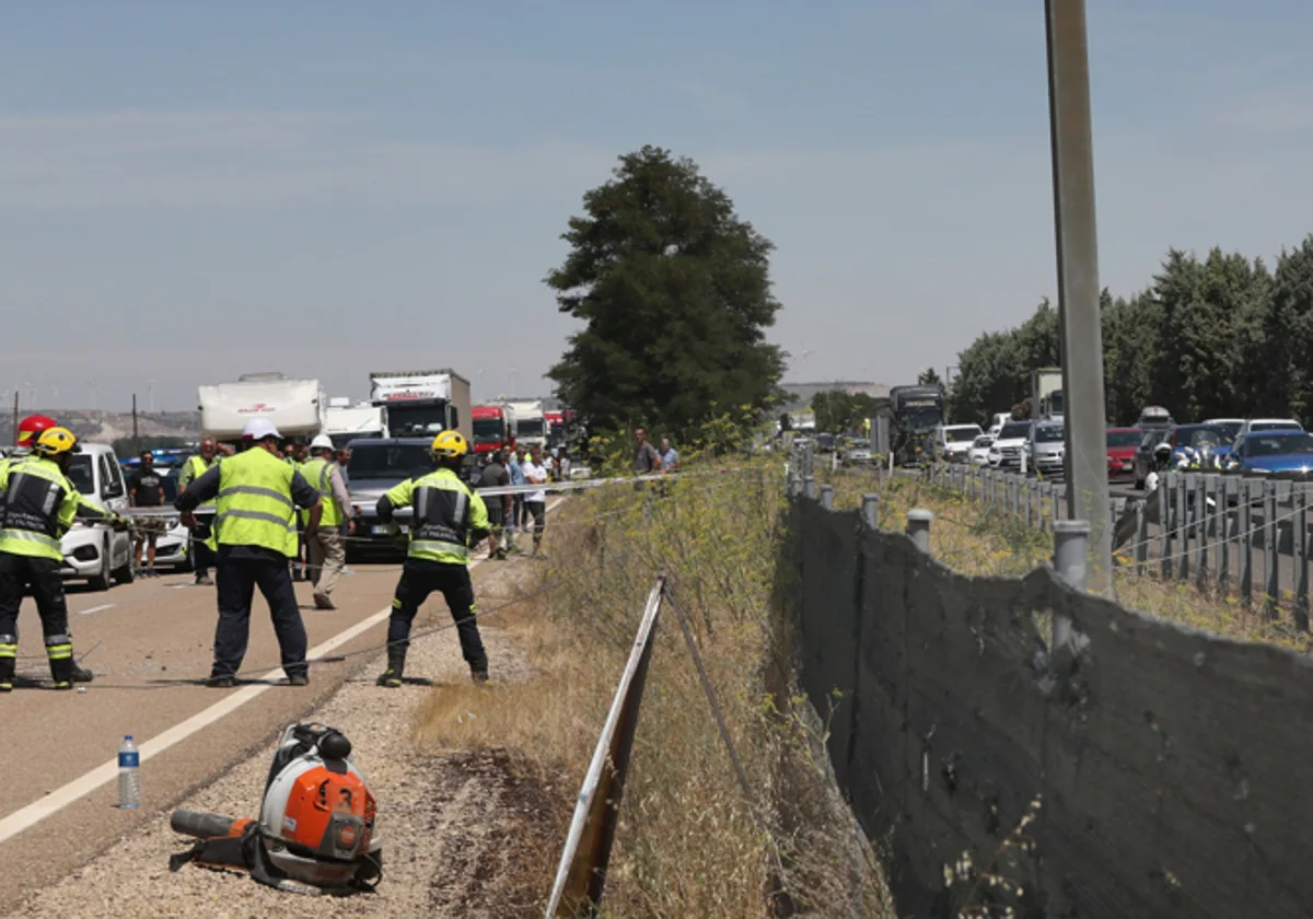 Muere el conductor de una caravana implicado en un choque con