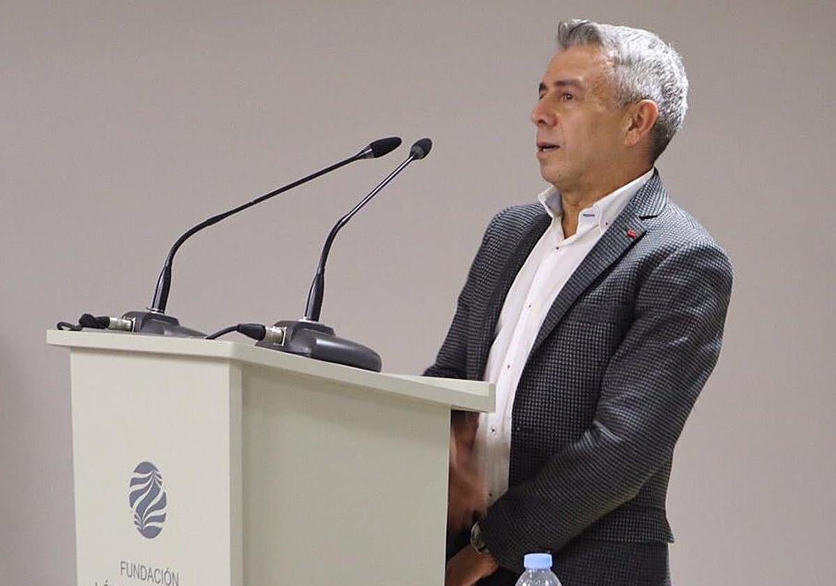 José Luis López 'El Turronero', durante un acto de su fundación