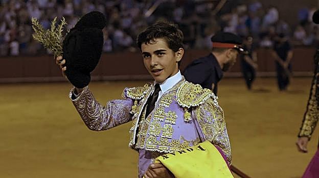 Manuel Román da una vuelta al ruedo y resulta cogido en el sexto