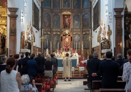 Sevilla renueva el voto de acción de gracias ante el Cristo de San Agustín