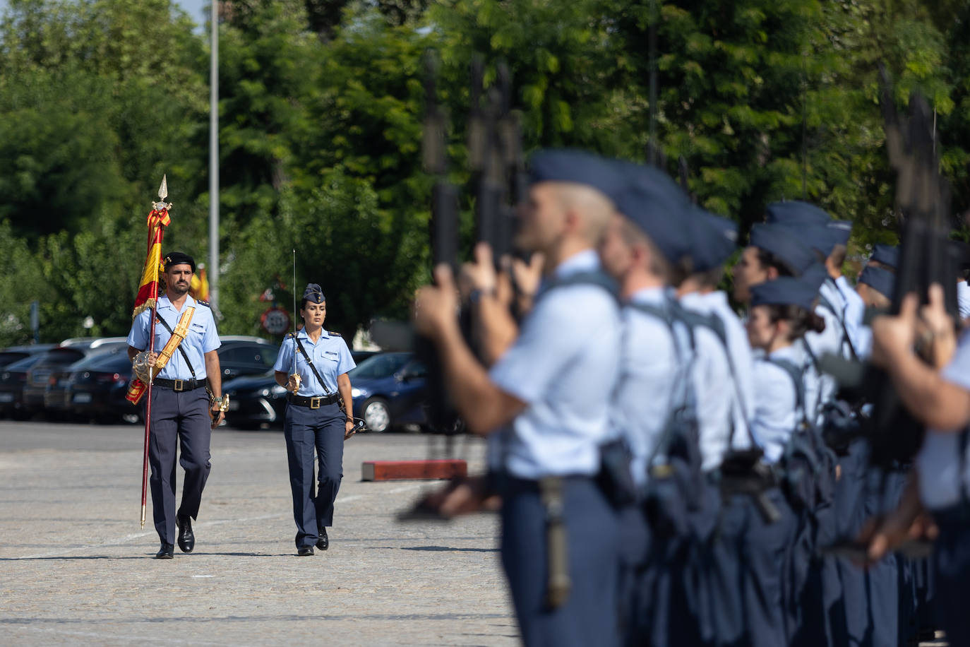 La ceremonia castrense con motivo del relevo del Jefe del Acuartelamiento Aéreo de Tablada