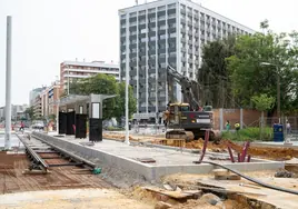 Cortes de tráfico por las obras del tranvía en Sevilla: habilitado el doble sentido en Eduardo Dato