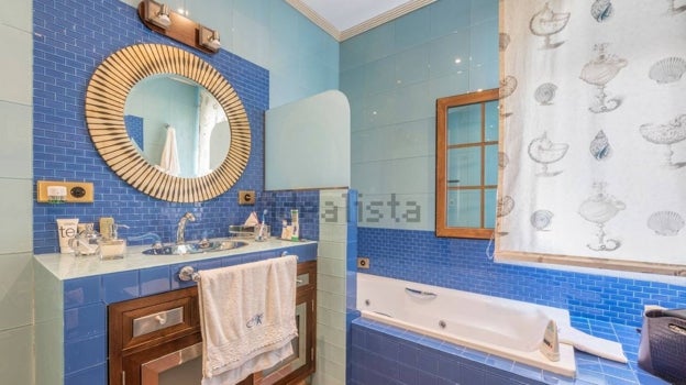 Coqueto y agradable cuarto de baño