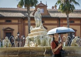 Sevilla afronta la llegada de la tercera ola de calor del verano en aviso naranja