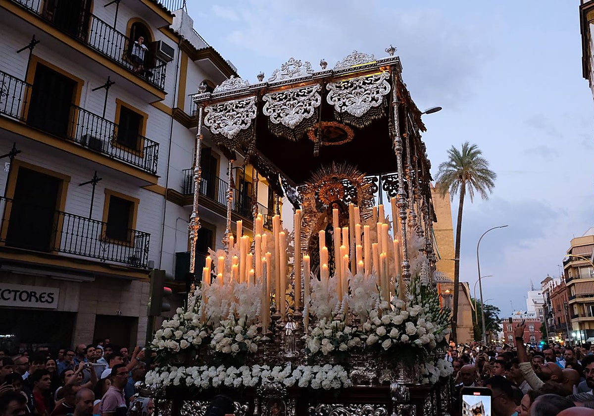 Horario e Itinerario Procesión de la Virgen del Carmen de Santa Catalina. Sevilla 16 de Julio del 2024