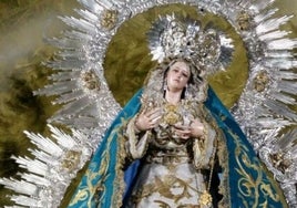 La Virgen de la Salud del Sol entra en la sección de las Glorias de Sevilla