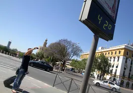 La ola de calor deja Sevilla en aviso naranja por altas temperaturas