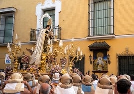 La procesión del Carmen de San Gil acaba con una pelea entre costaleros