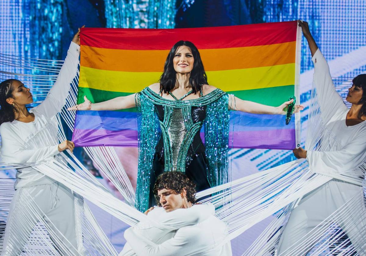 Laura Pausini, en un momento del concierto ofrecido en Sevilla