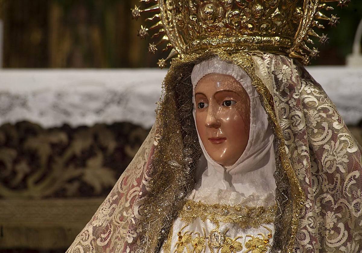 Señora Santa Ana, patrona del barrio de Triana